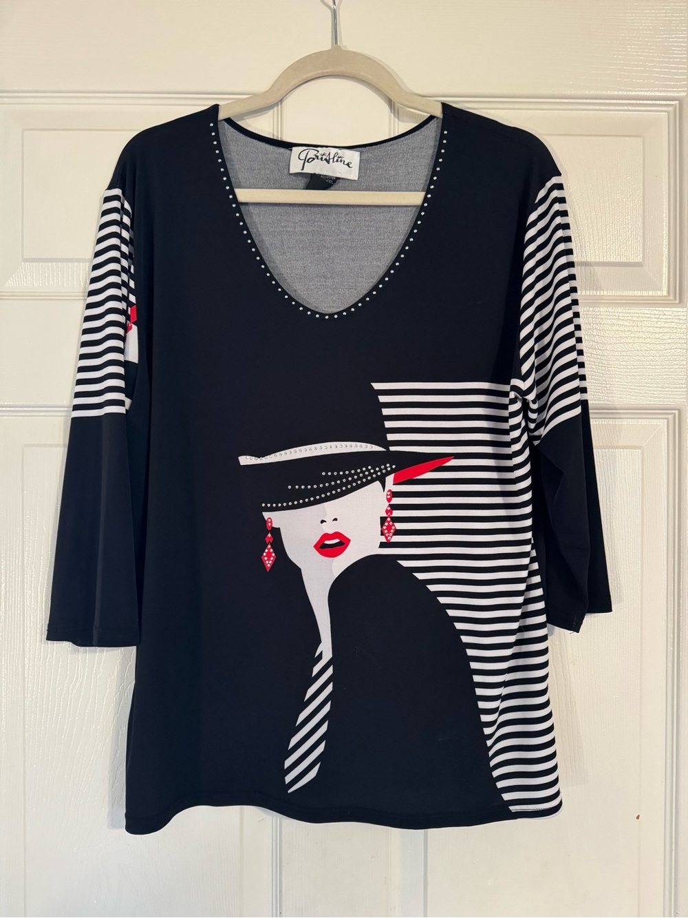 Fabulous Black Graphic V‑Neck Long Sleeve shirt by Paris Line